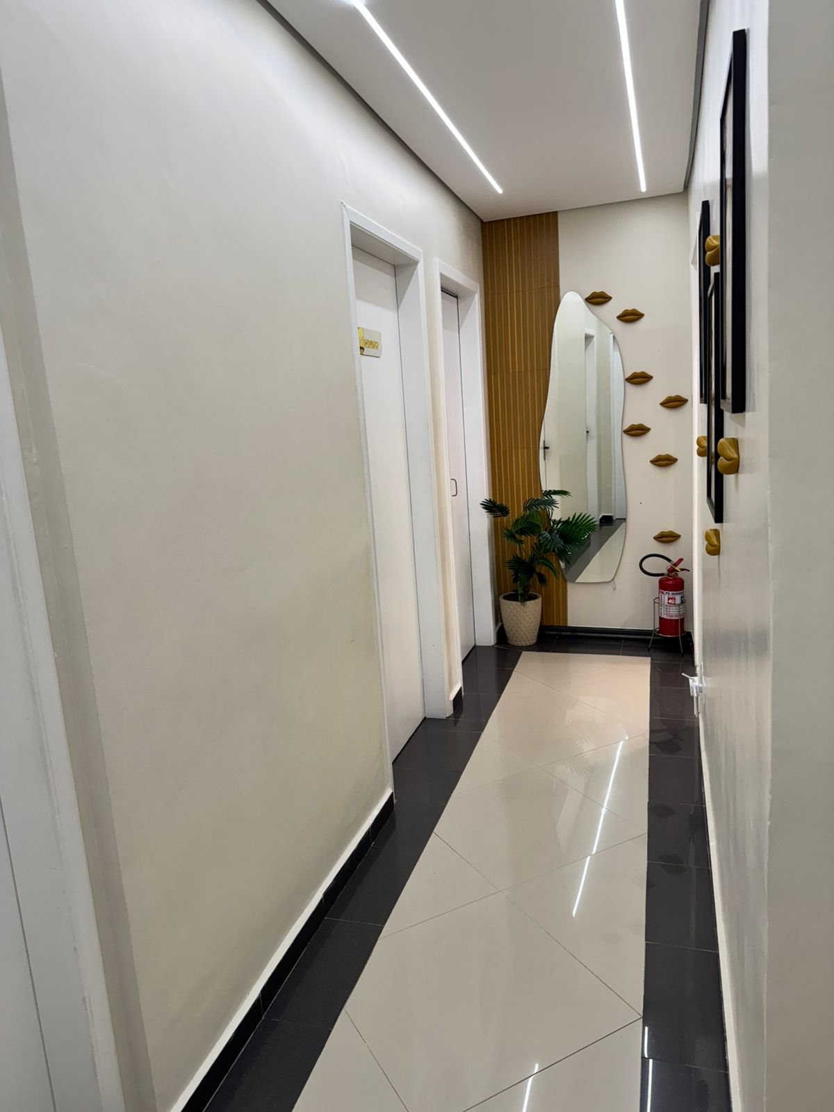 Corredor da Clínica de Estética Avançada Guarulhos